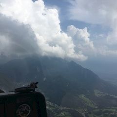 Verortung via Georeferenzierung der Kamera: Aufgenommen in der Nähe von Gemeinde Paternion, Österreich in 2000 Meter